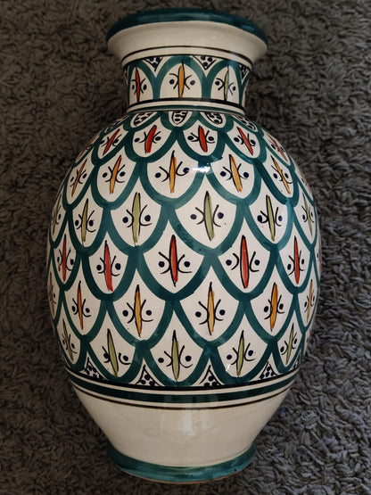 Vase en céramique bleu et blanc fait main Safi Maroc